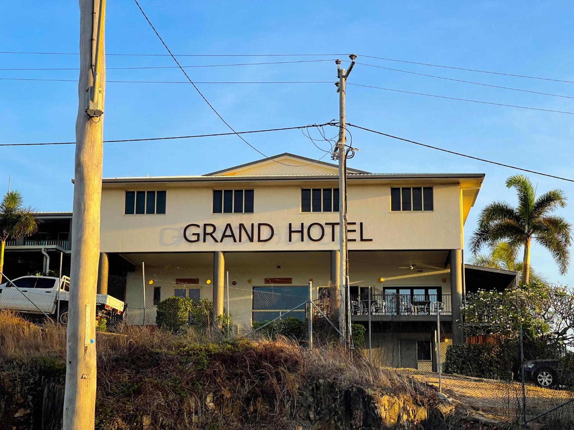 Grand Hotel Thursday Island Dış mekan fotoğraf